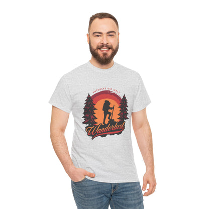 HIKING T-SHIRT - Entdecke die Welt